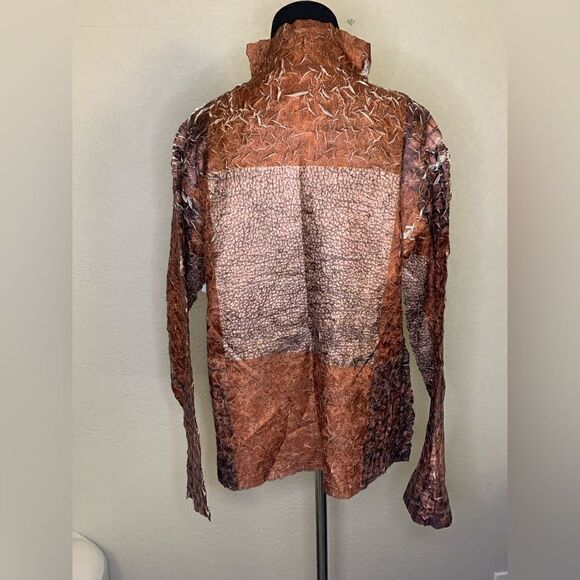 Rare Brown Reversible Shirt  - Picture 2 of 8